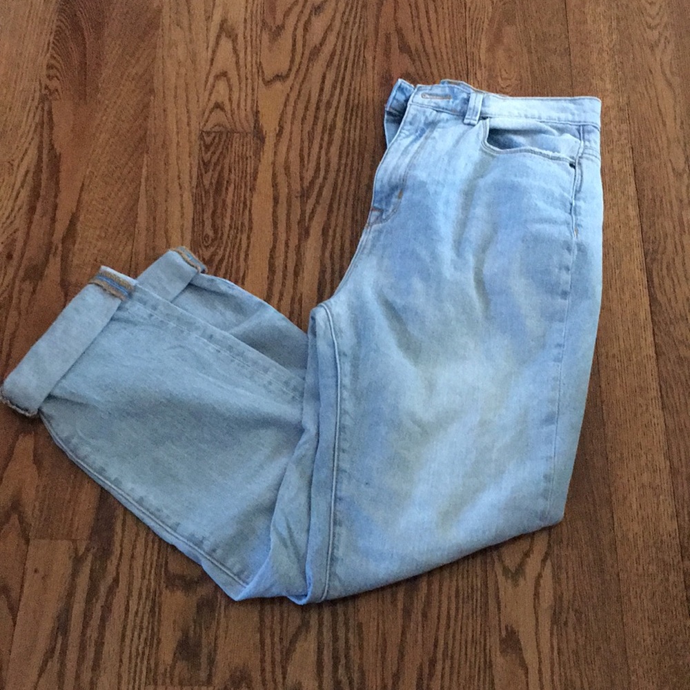 BDG Mom High Rise Jeans